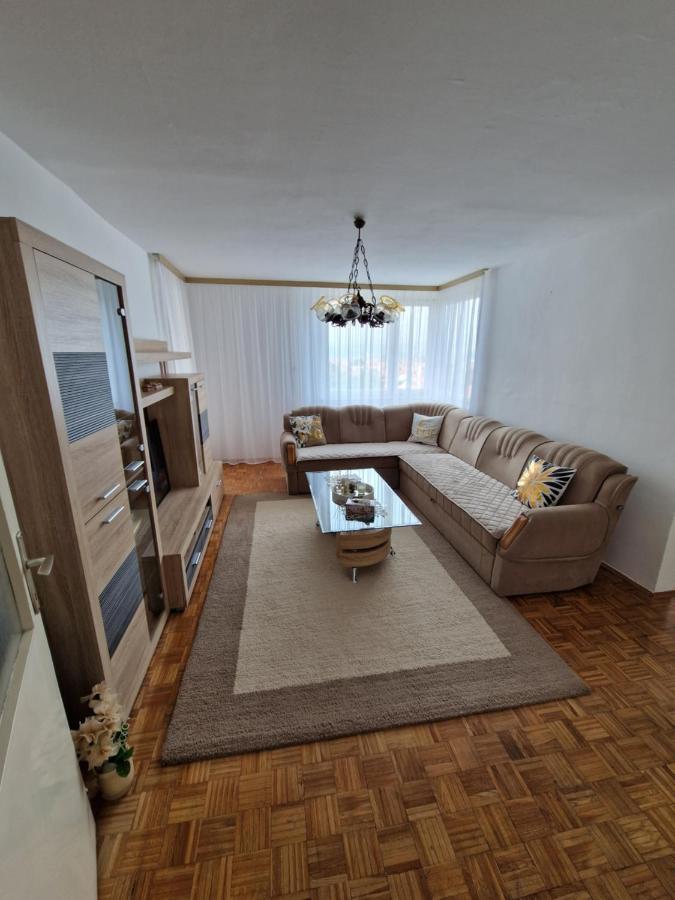 Bugojno Stan Apartment Bagian luar foto